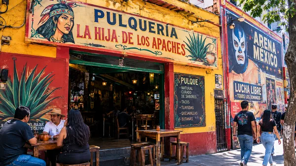 Pulquería La Hija de los Apaches